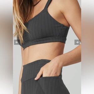 ALO YOGA Pinstripe Jacquard Captivate Bra-Anthracite-XS-NWT